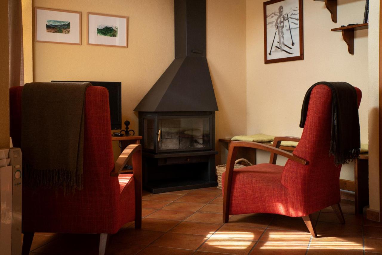 Apartament Cadi- Moixero バガ 部屋 写真