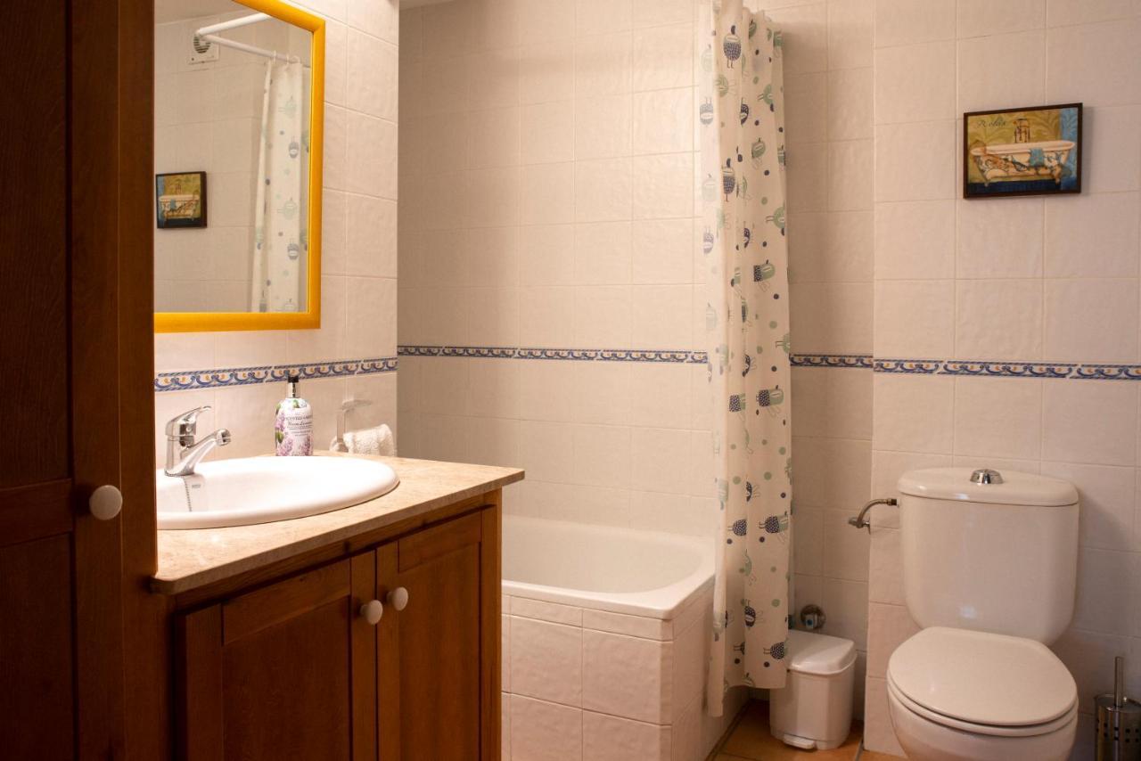 Apartament Cadi- Moixero バガ 部屋 写真